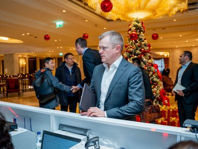 2025 12 03 Worldlng 100