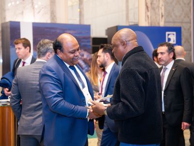 WORLD LNG WEB READY DAY 1 364