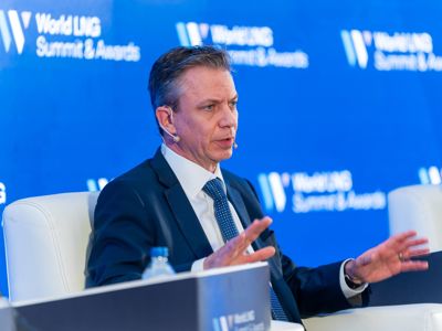 2025 12 04 Worldlng 382