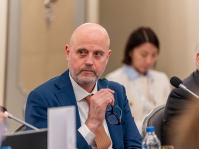 2025 12 04 Worldlng 590