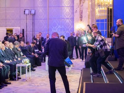 WORLD LNG WEB READY DAY 1 72