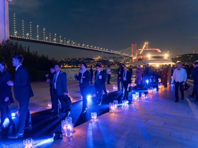 2025 12 03 Worldlng 1073