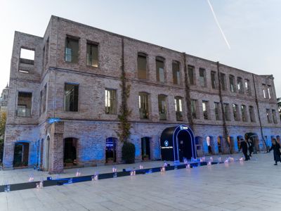 2025 12 03 Worldlng 1001