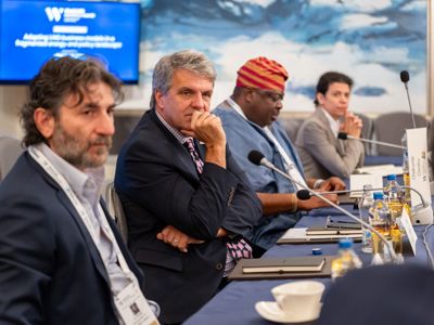 2025 12 04 Worldlng 316