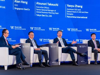 2025 12 03 Worldlng 550