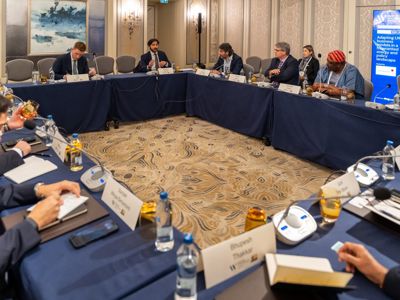 2025 12 04 Worldlng 282