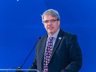 2025 12 04 Worldlng 118