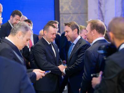 WORLD LNG WEB READY DAY 1 172