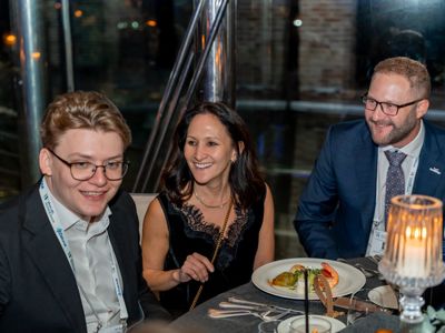 2025 12 03 Worldlng 1328