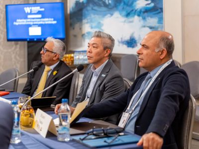 2025 12 04 Worldlng 319