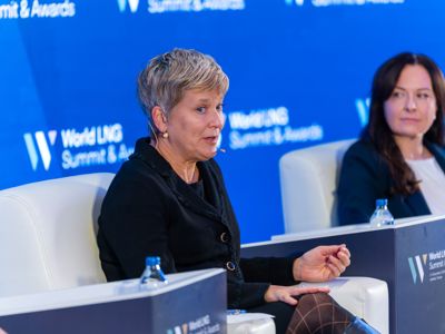 2025 12 04 Worldlng 833