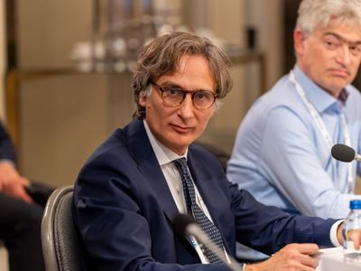 2025 12 04 Worldlng 1004