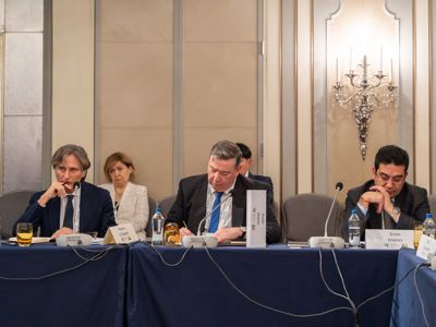 2025 12 04 Worldlng 553