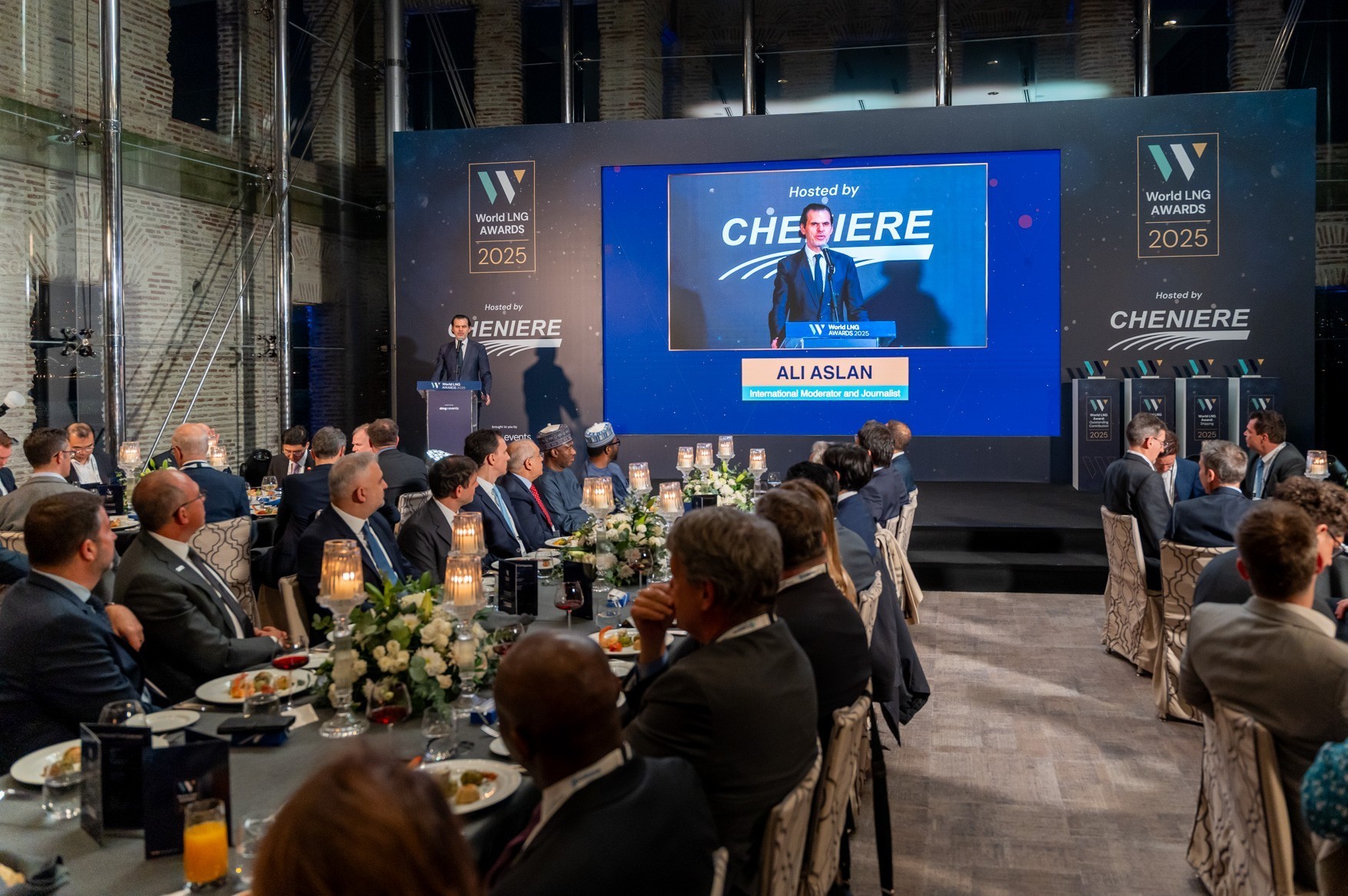 2025 12 03 Worldlng 1295 (1)