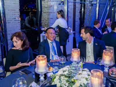 2025 12 03 Worldlng 1345