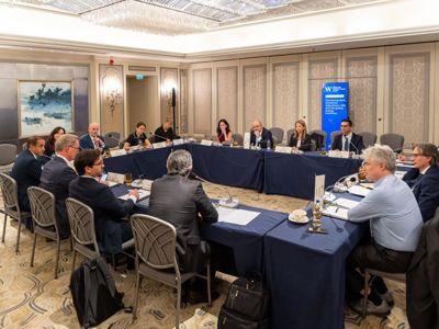 2025 12 04 Worldlng 1013