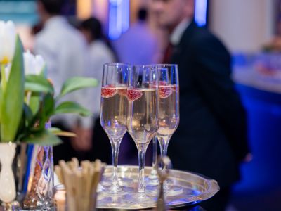 2025 12 03 Worldlng 1025