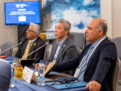 2025 12 04 Worldlng 320