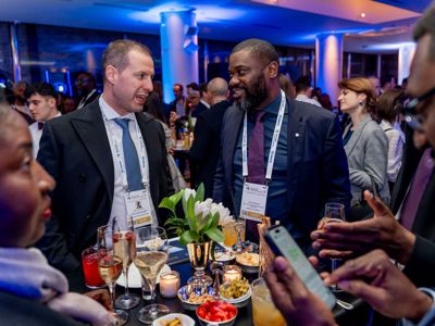 2025 12 03 Worldlng 1111