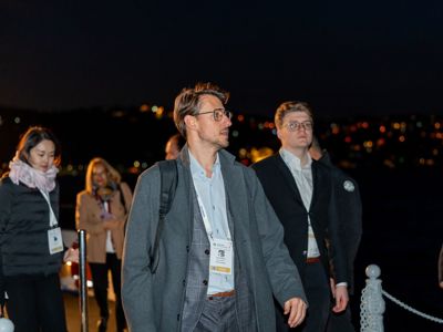 2025 12 03 Worldlng 1061