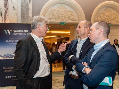 2025 12 03 Worldlng 880