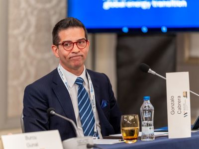 2025 12 04 Worldlng 969