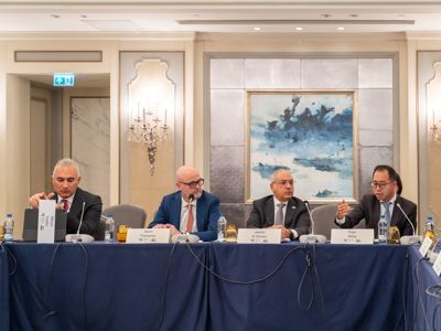 2025 12 04 Worldlng 550