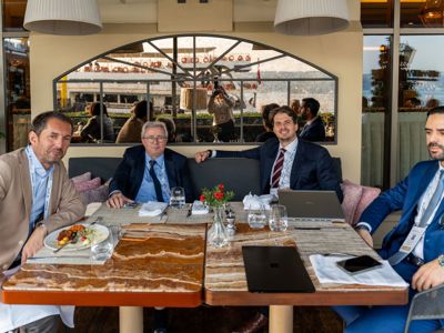 2025 12 04 Worldlng 774