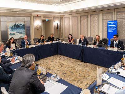 2025 12 04 Worldlng 1015